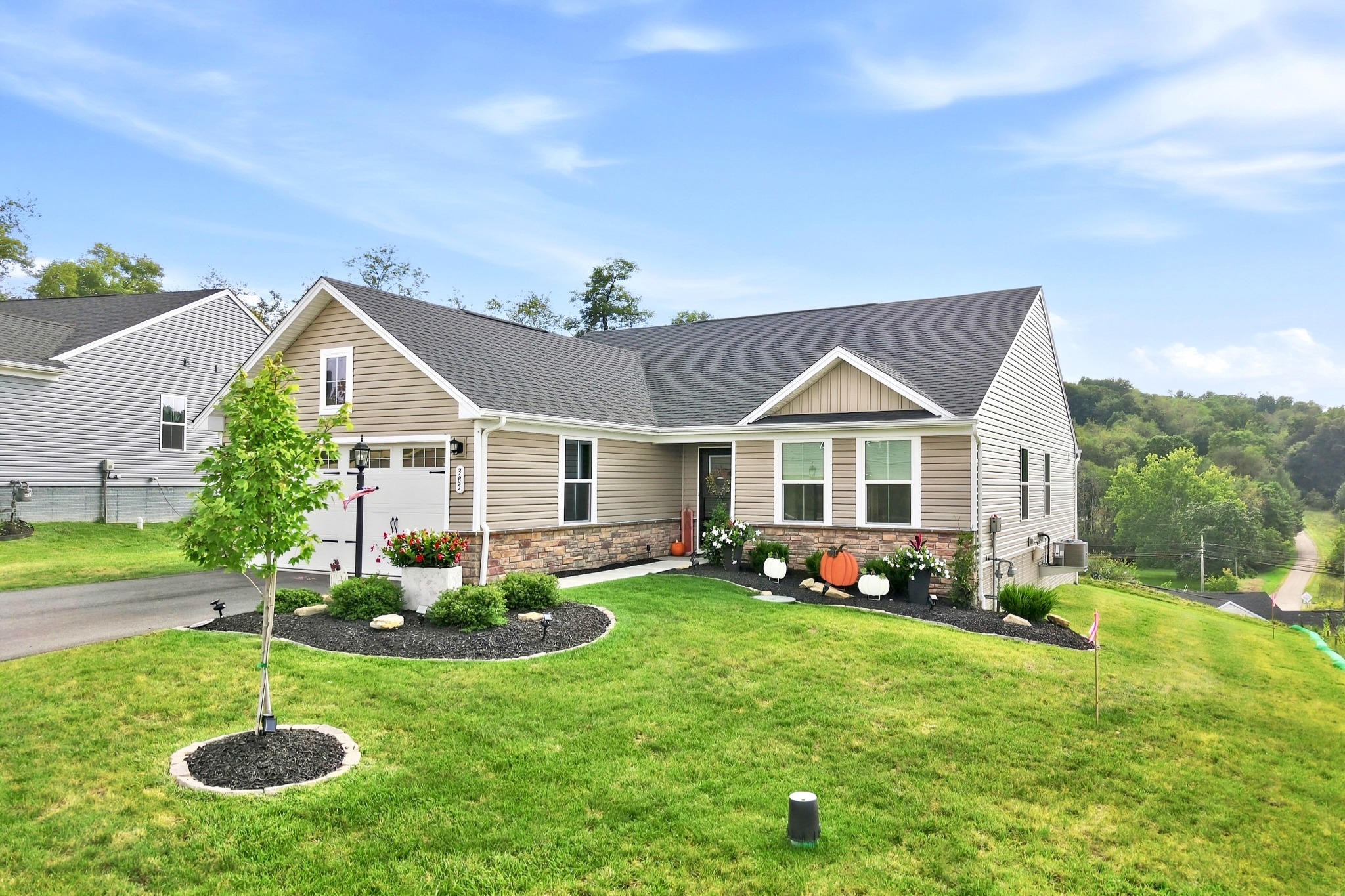 Front exterior of 385 Horseshoe Loop